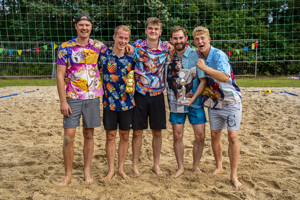 Mannschaftsfoto der Volleyballmannschaft 2025